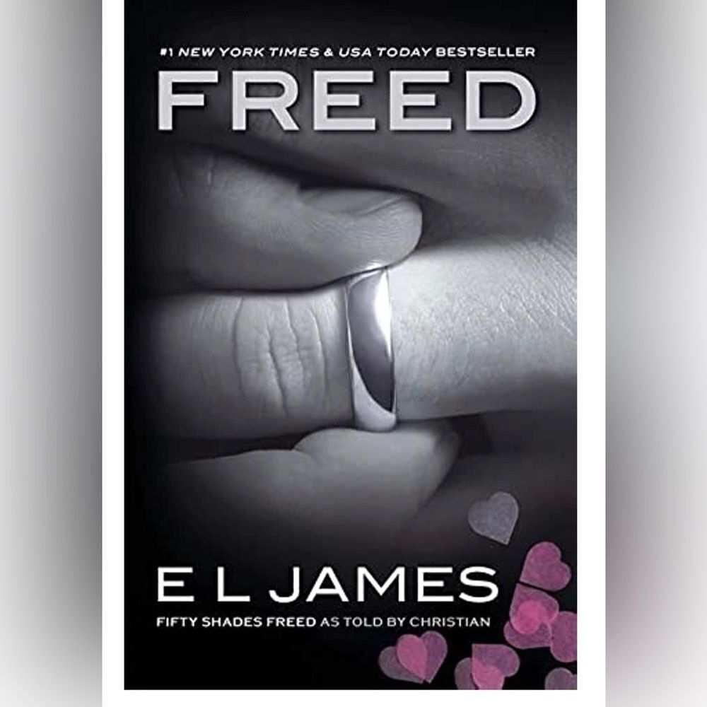 🐘Brand New Fifty Shades Freed Book
